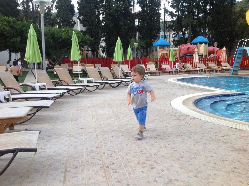 Kamares Apartments Εε Pórosz Kültér fotó