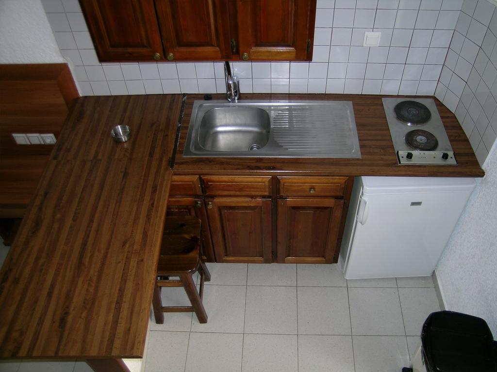 Kamares Apartments Εε Pórosz Szoba fotó